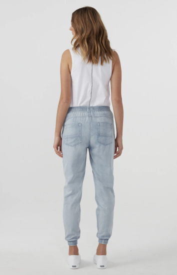 Jac + mooki Chambray Jogger Pant