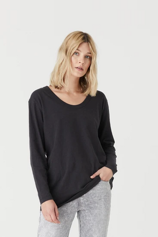 JAC + MOOKI - Jess Long Sleeve Tee