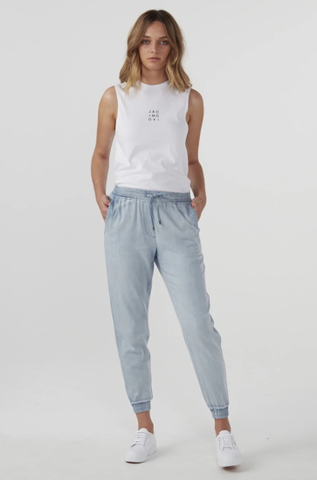 Jac + Mooki Chambray Jogger Pant